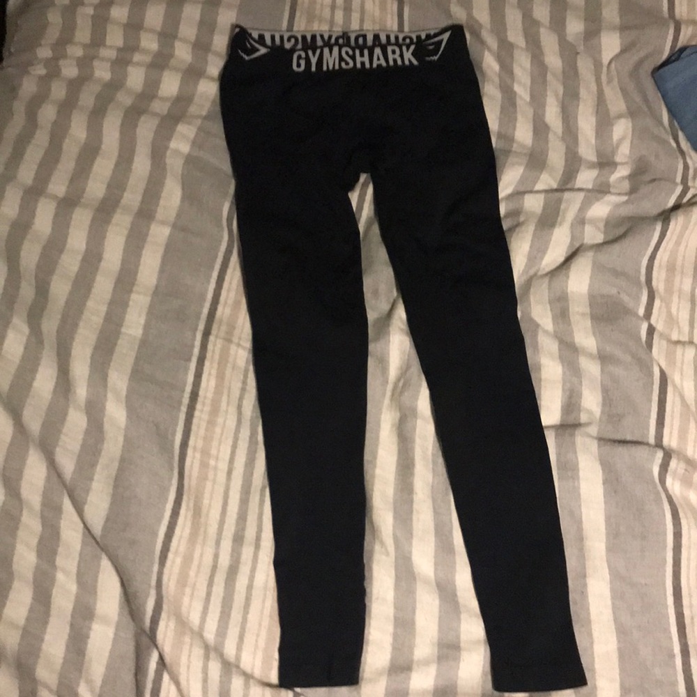 Black mid rise gymshark leggings